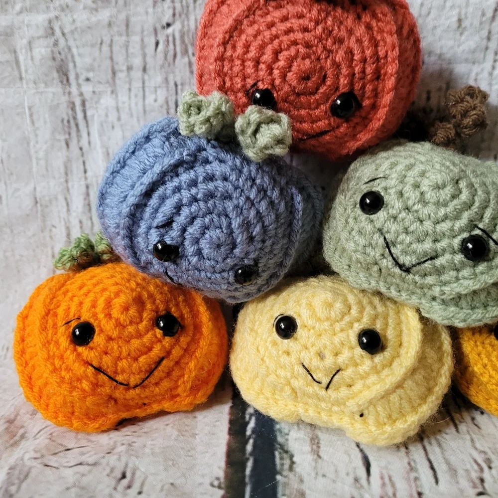 Crochet smiling pumpkin set